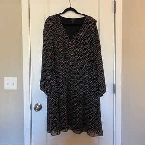 Madewell Floral Black Pattern Dress with Buttons 2X